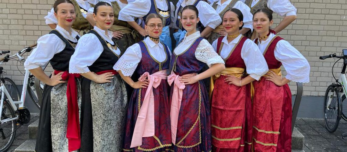 Folklor Bruchsal-odrasli
